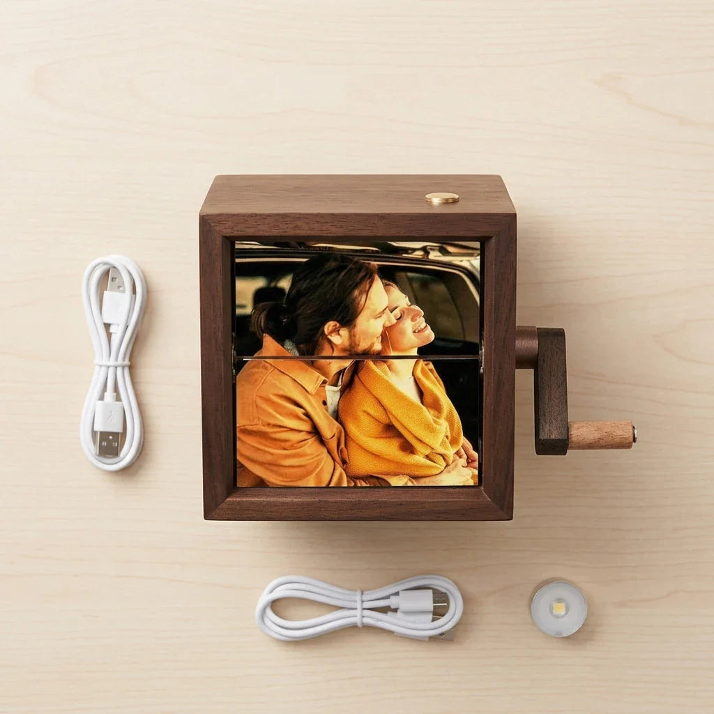 Mosun™ NostalgiaCube – Personalized Photo Showcase
