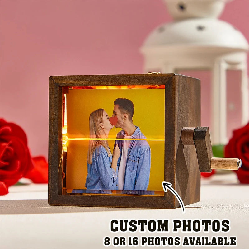 Mosun™ NostalgiaCube – Personalized Photo Showcase
